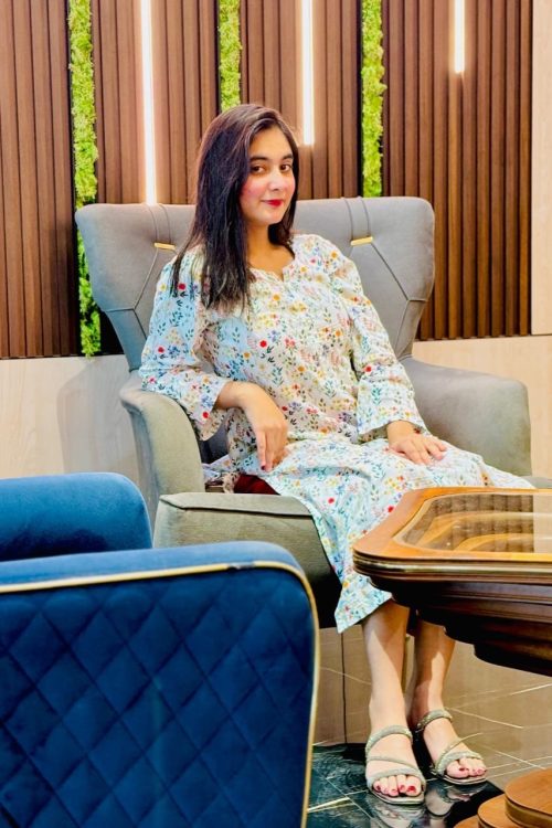 Beautiful GFE Escort Karachi